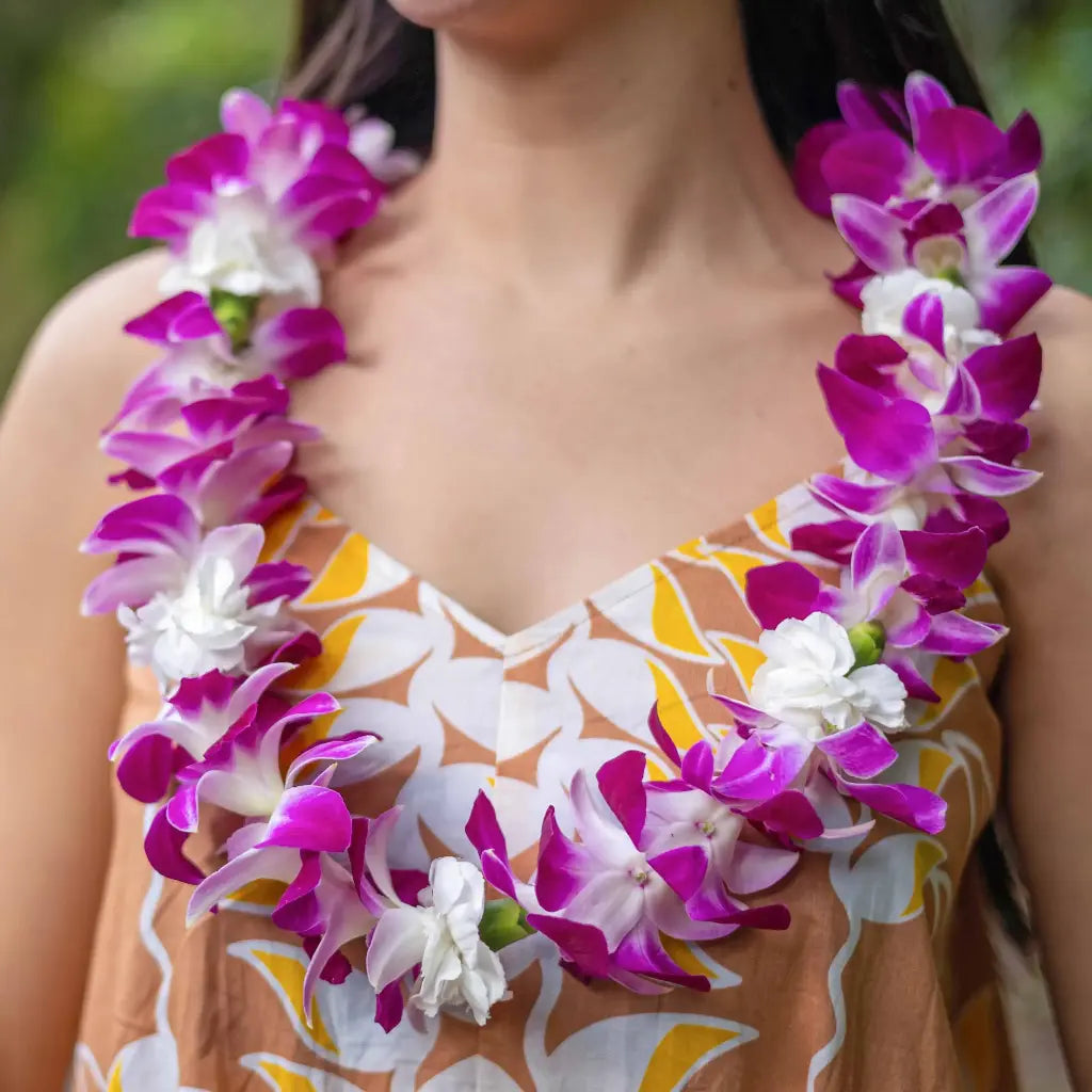 Single Purple Orchid & Carnation Lei